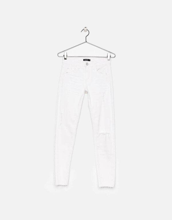 Low waist ripped jeans - Image 12