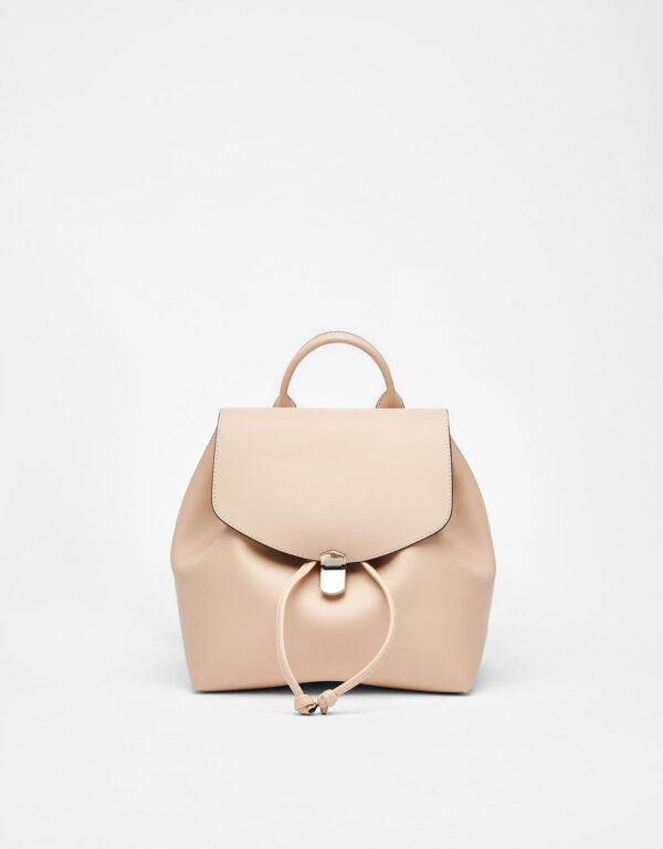 Backpack with metal fastener - Image 5